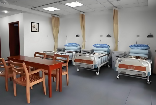 深圳入户该选哪个区_中年女闹市区暴打90后小三老公沉默旁观 、电创业商、站长关注